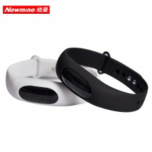 纽曼（Newmine）手环D9 运动智能手环 健康计步器 睡眠监测 多功能腕带通用型