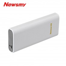 纽曼（Newmine）移动电源 双USB设计 10000毫安充电宝 U100